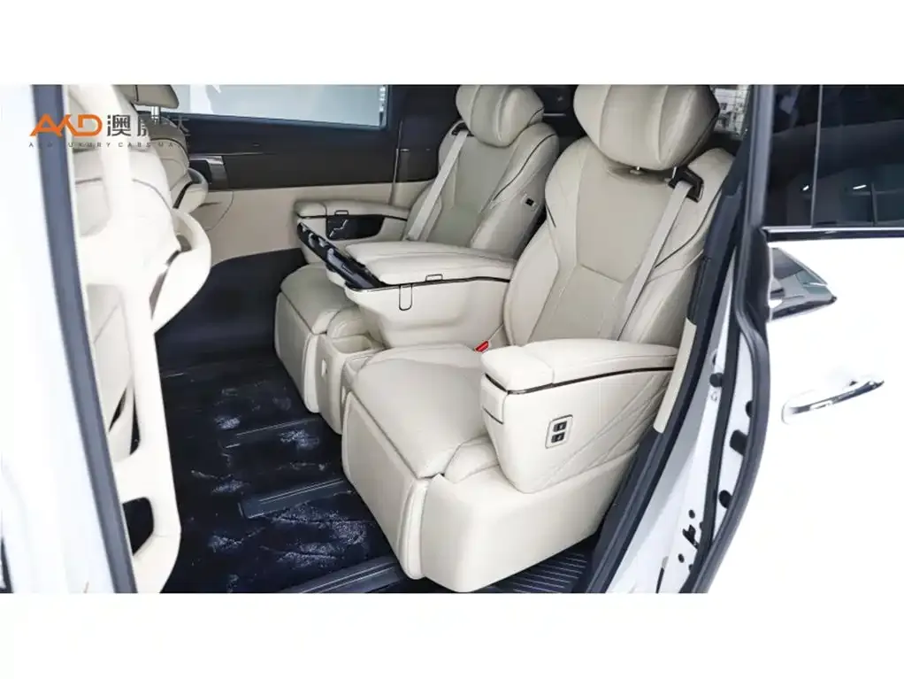 Toyota Vellfire — фото 6