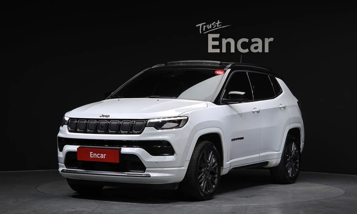 Jeep Compass — фото 1