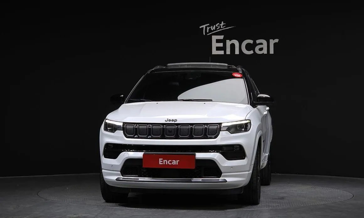 Jeep Compass — фото 9