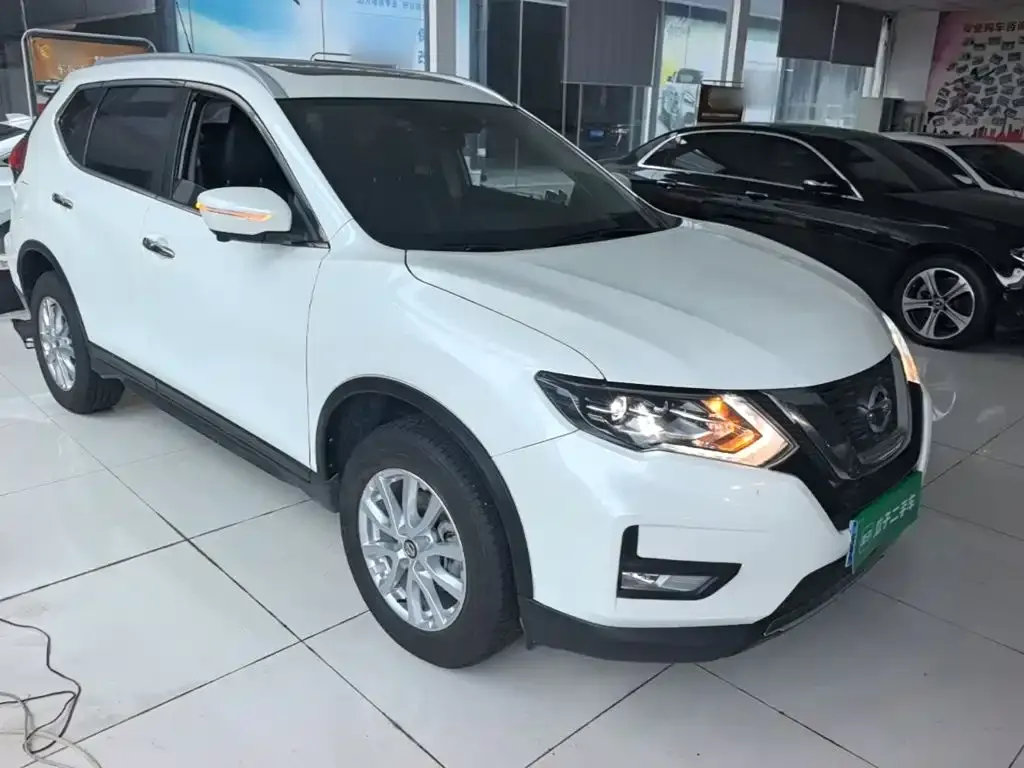 Nissan X-Trail — фото 5