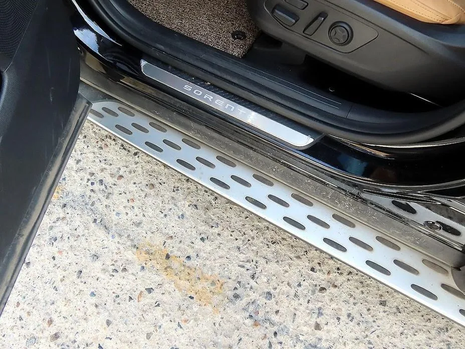 Kia Sorento — фото 7
