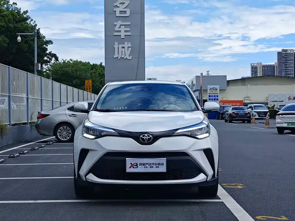 Toyota C-HR — фото 5