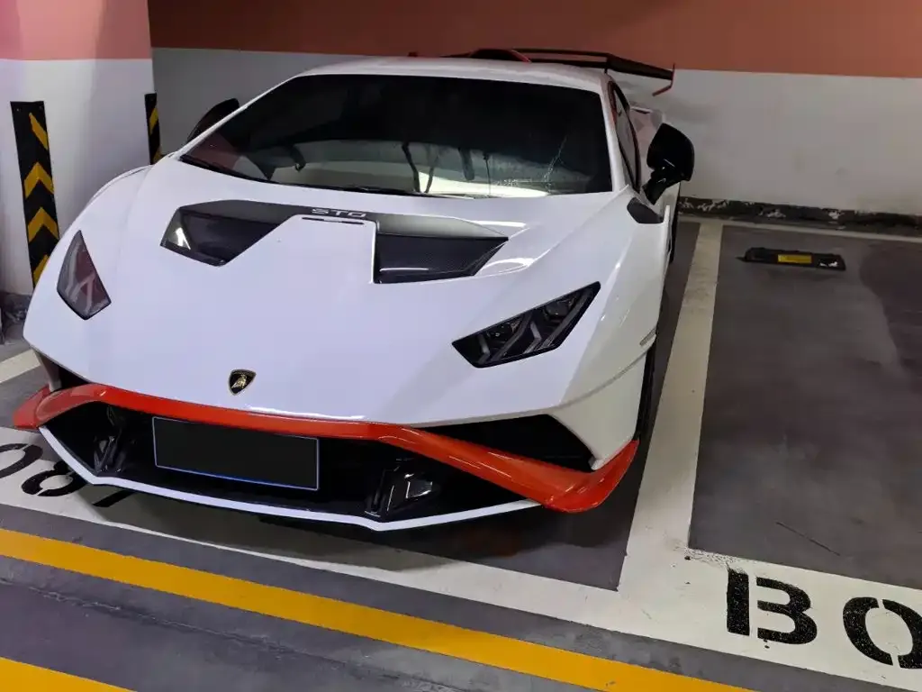Lamborghini Huracan — фото 1