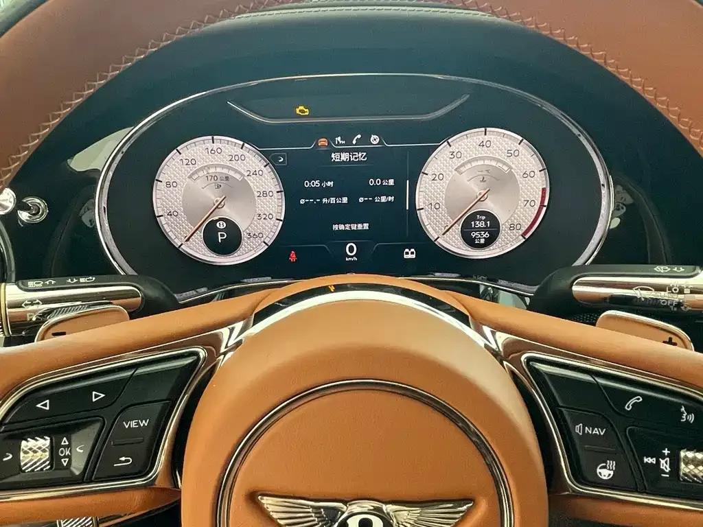Bentley Flying Spur — фото 8