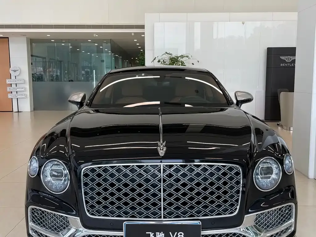 Bentley Flying Spur — фото 5