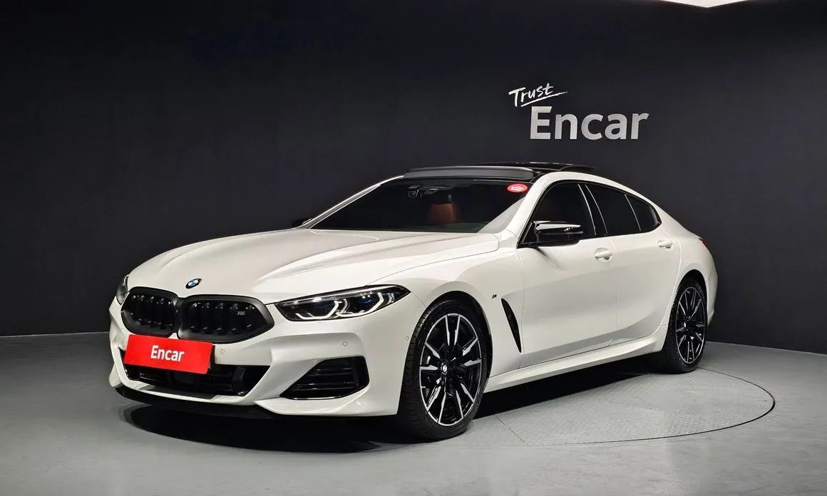 BMW 8-Series — фото 1