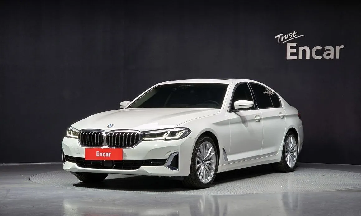 BMW 5-Series — фото 1