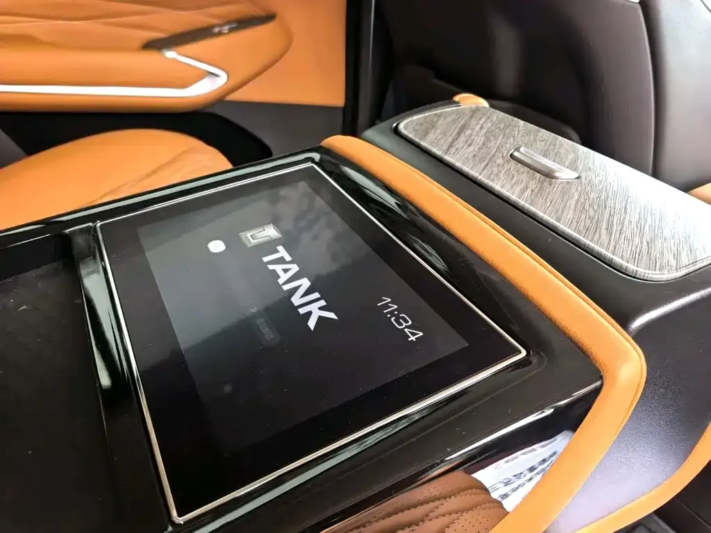 Tank 500 New Energy — фото 10