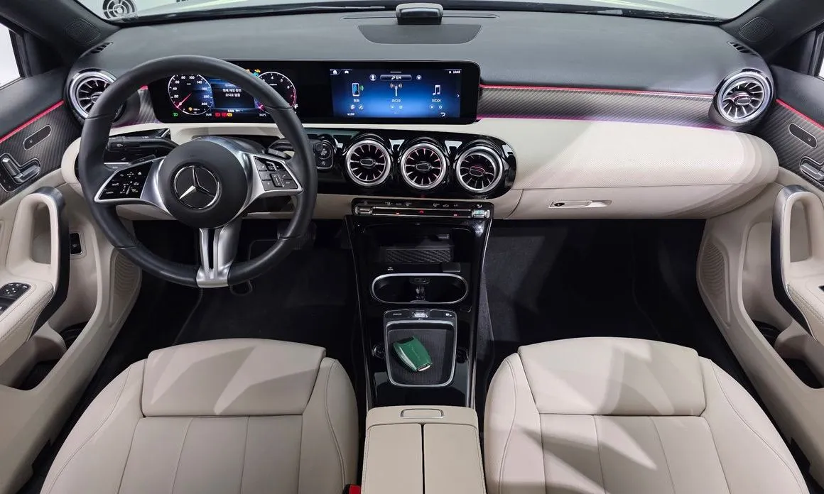 Mercedes-Benz A-Class — фото 9