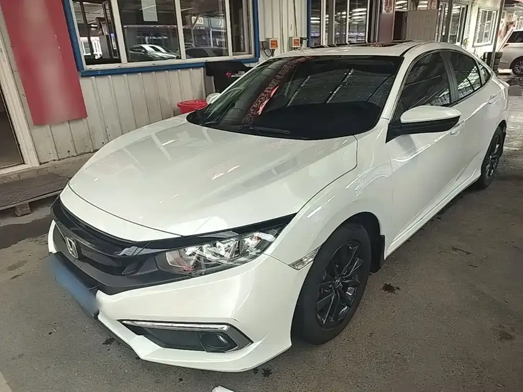 Honda Civic — фото 1