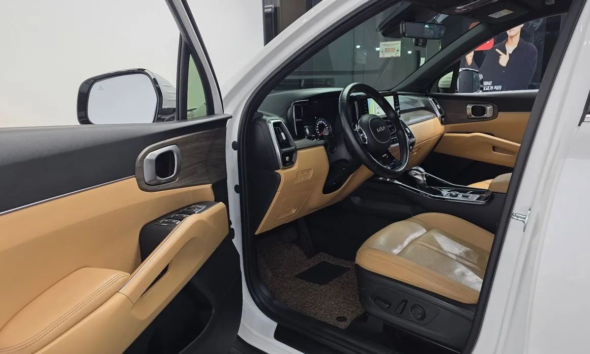 Kia Sorento — фото 7