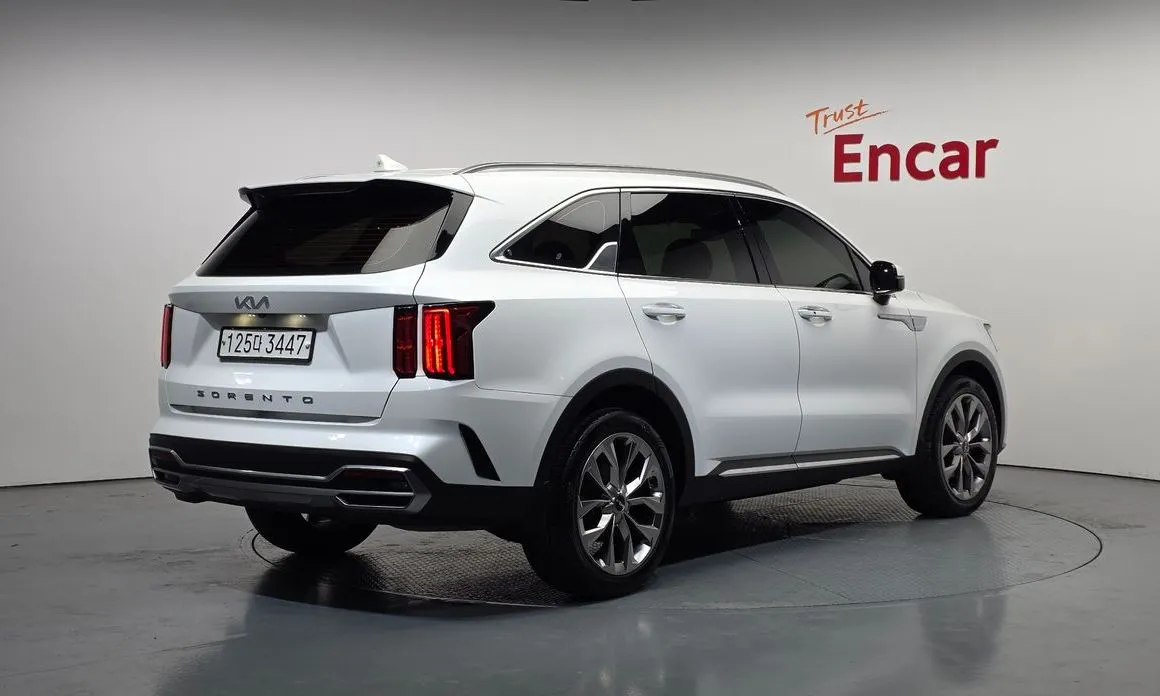 Kia Sorento — фото 6