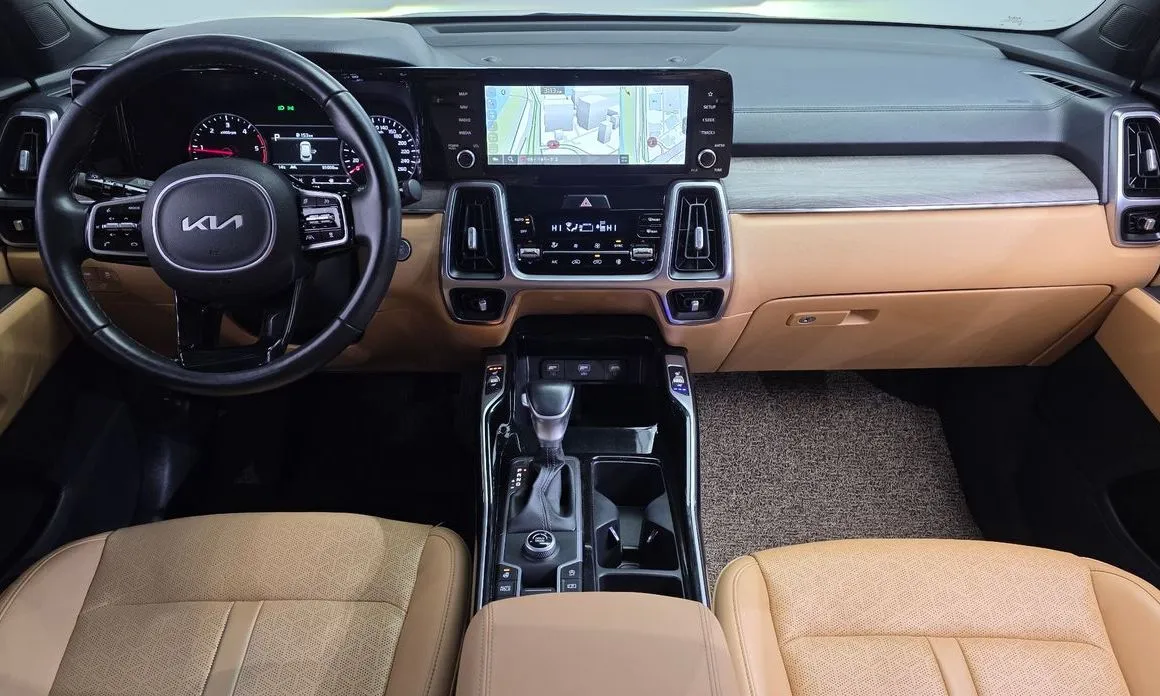 Kia Sorento — фото 10