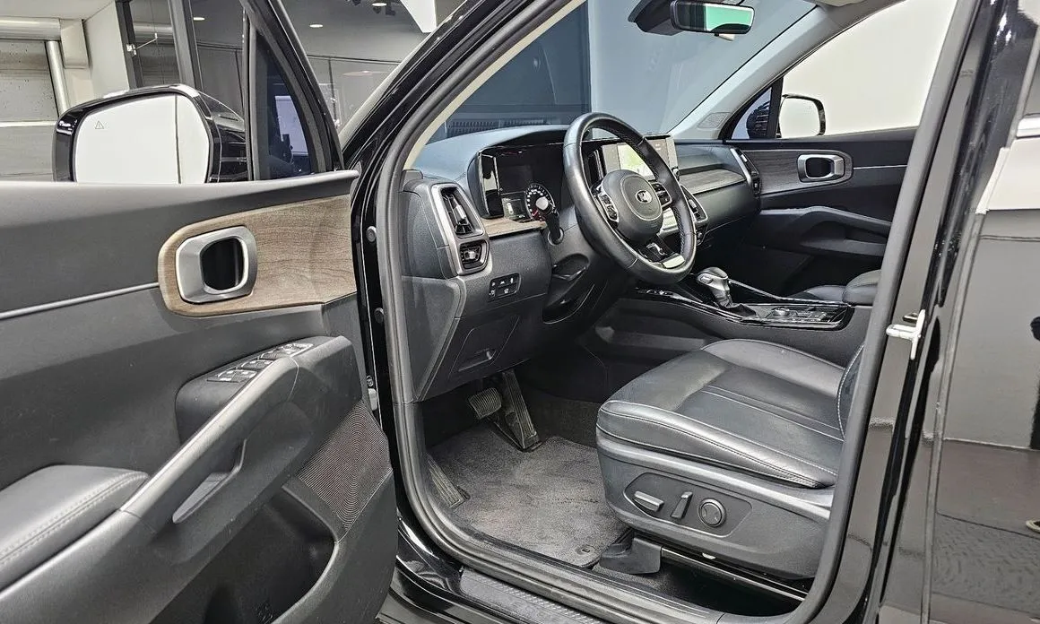 Kia Sorento — фото 10