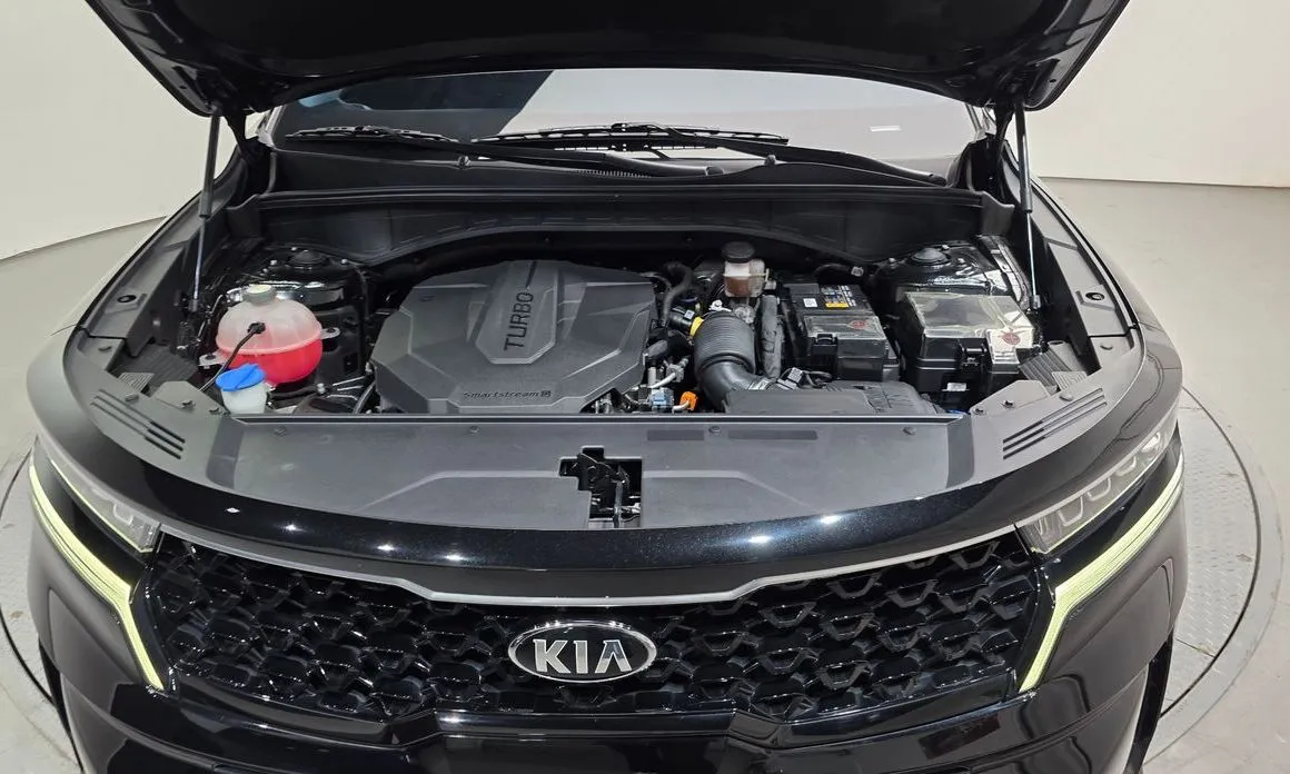 Kia Sorento — фото 9