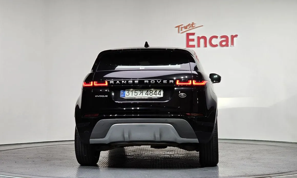 Land Rover Range Rover Evoque — фото 4