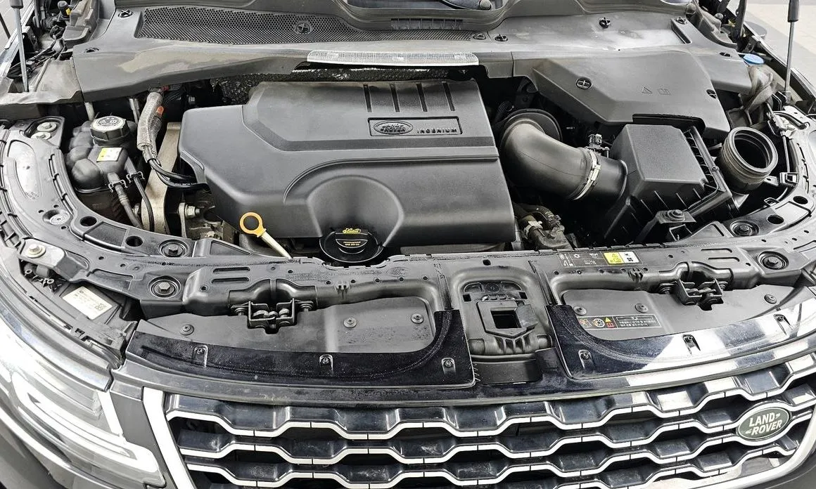 Land Rover Range Rover Evoque — фото 10