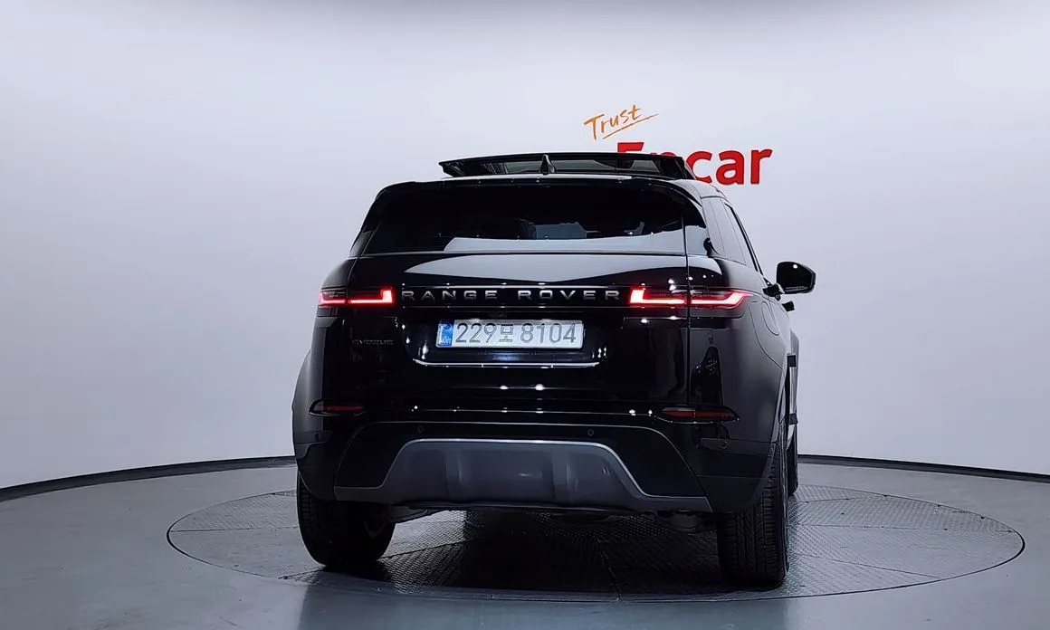 Land Rover Range Rover Evoque — фото 4