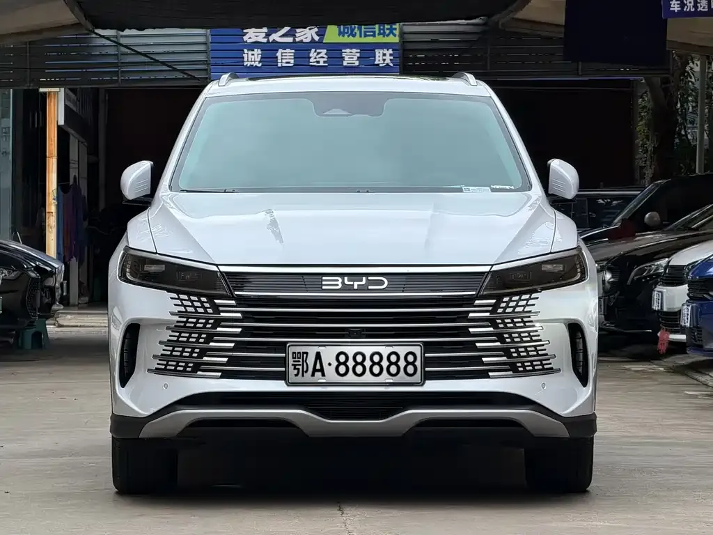 BYD Seal 05 DM-i — фото 6