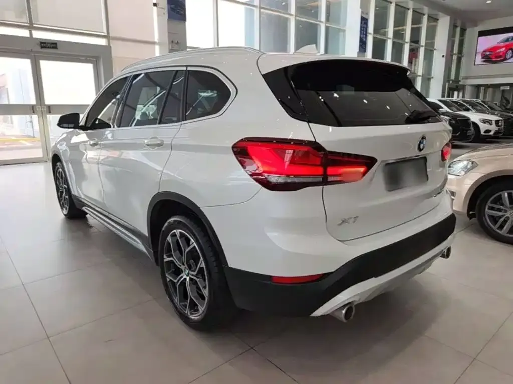 BMW X1 — фото 2