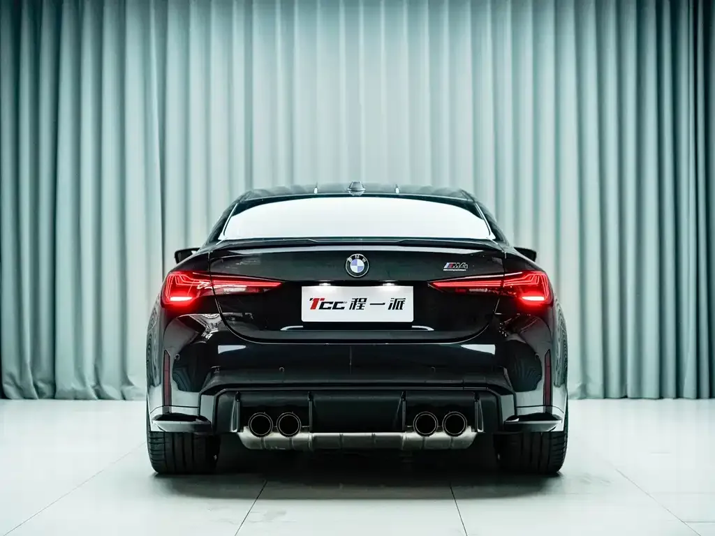 BMW M4 — фото 9