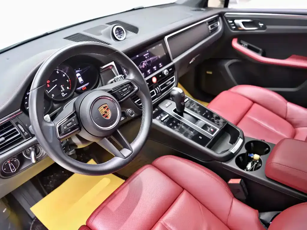 Porsche Macan — фото 10