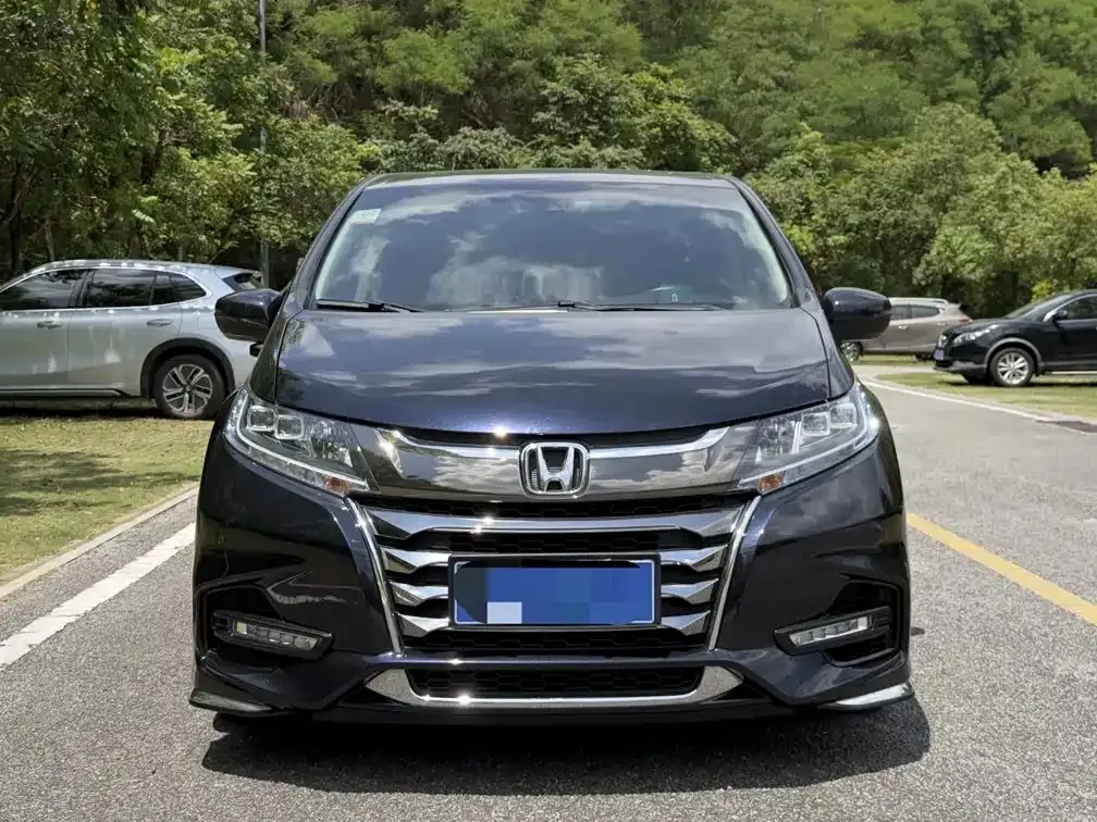 Honda Odyssey — фото 10