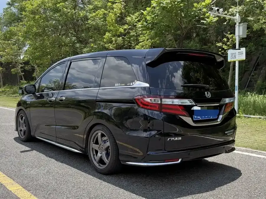 Honda Odyssey — фото 9