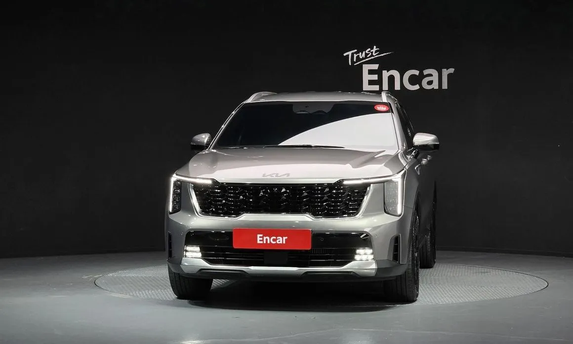 Kia Sorento — фото 7