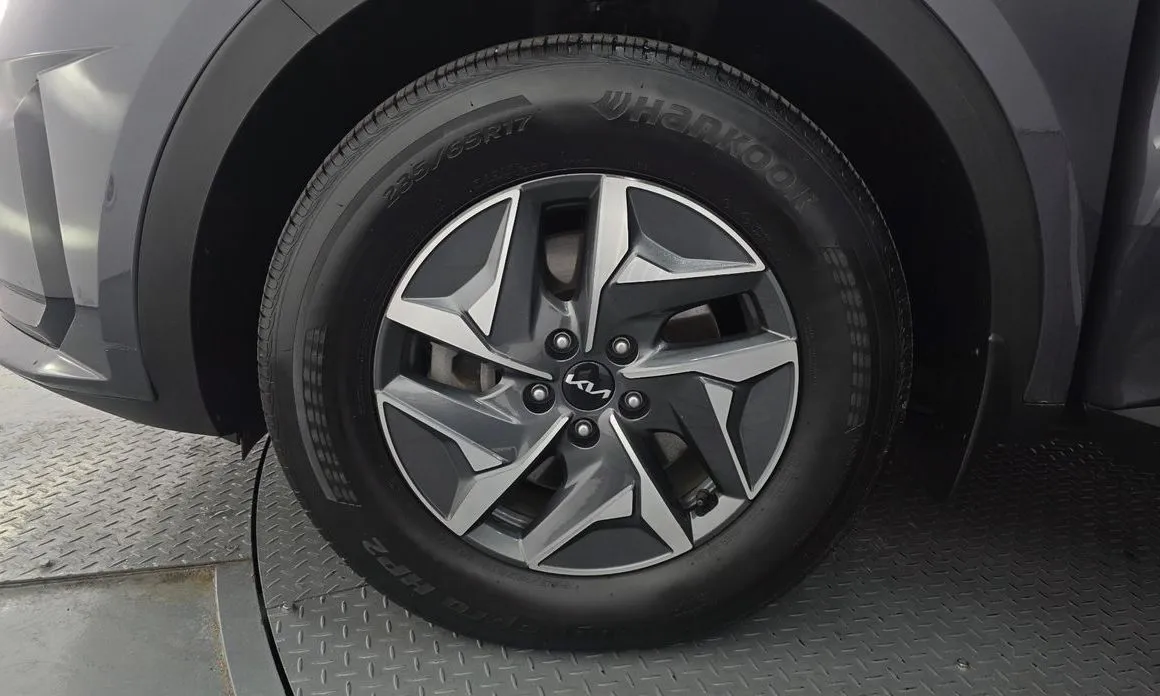 Kia Sorento — фото 5