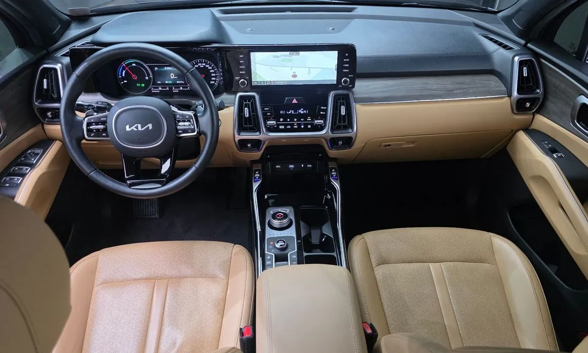 Kia Sorento — фото 10