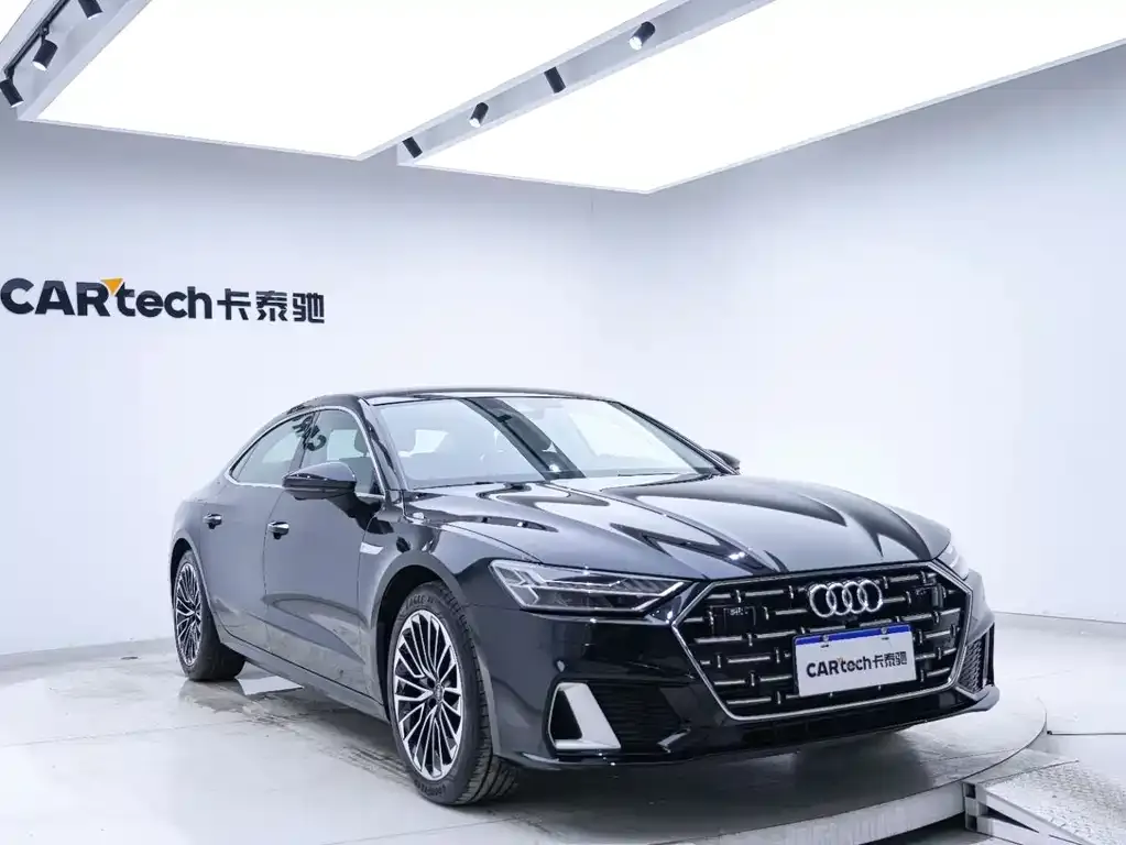 Audi A7L — фото 7