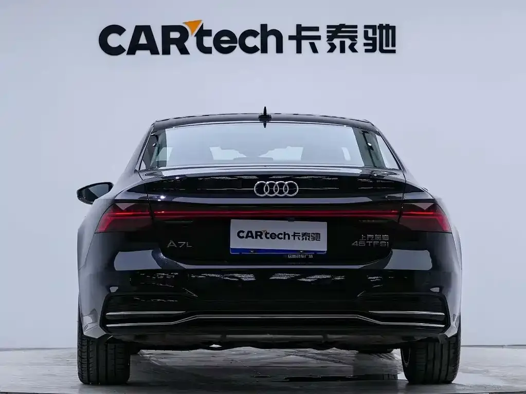 Audi A7L — фото 9