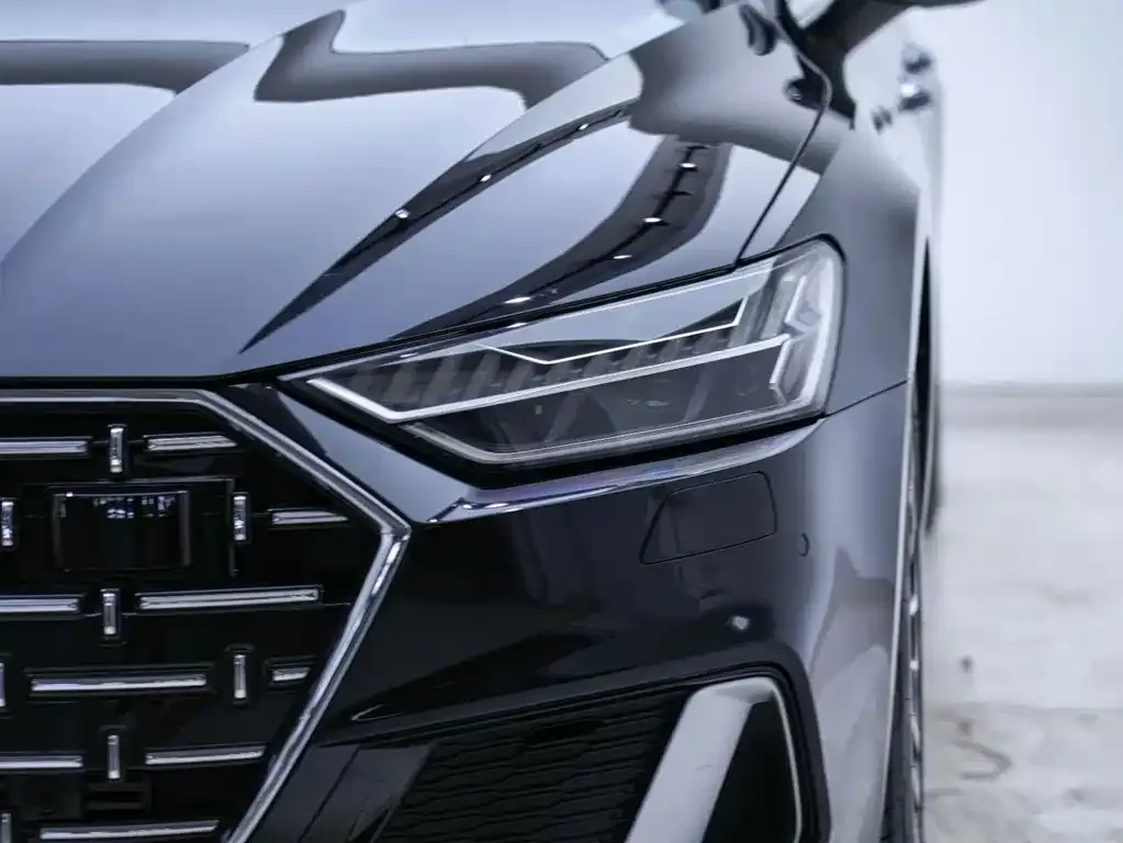 Audi A7L — фото 10