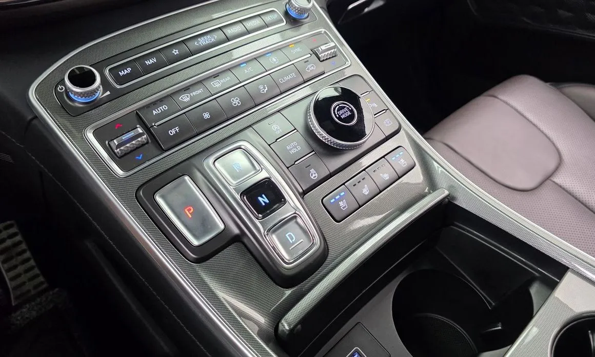 Hyundai Santafe — фото 2