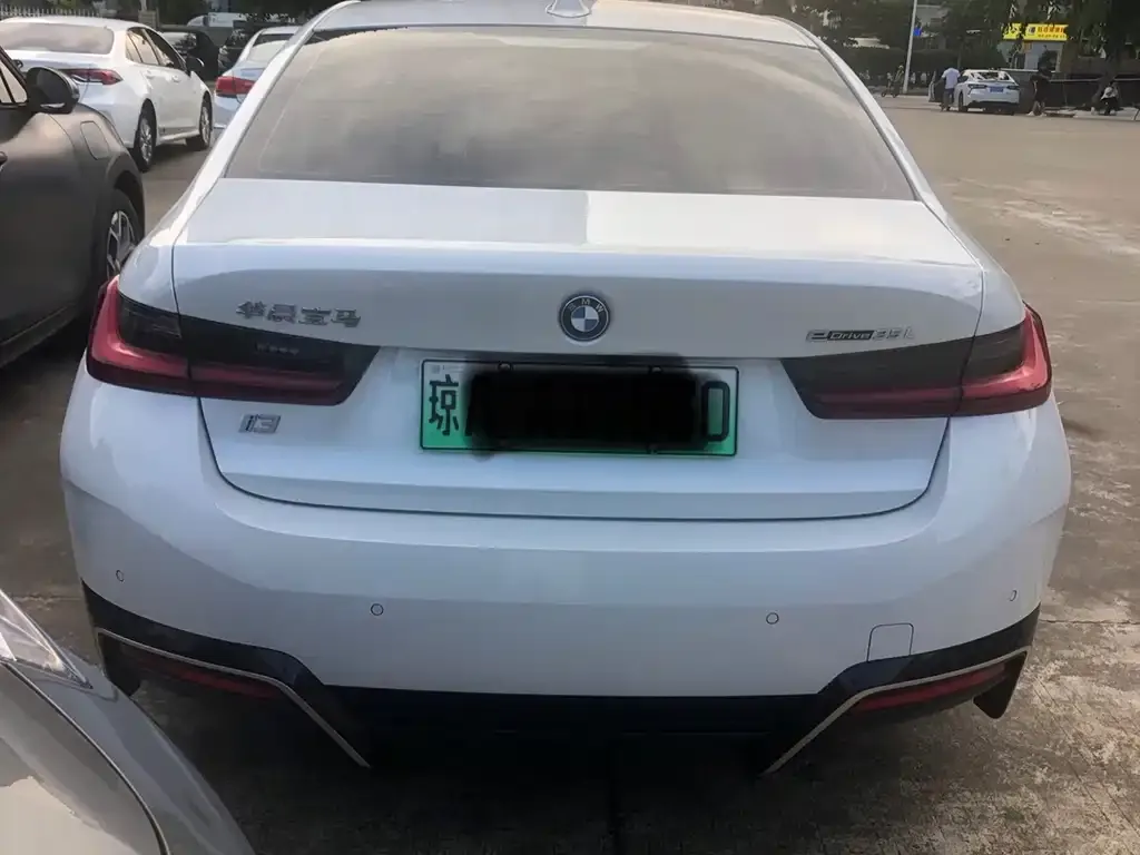 BMW i3 — фото 10