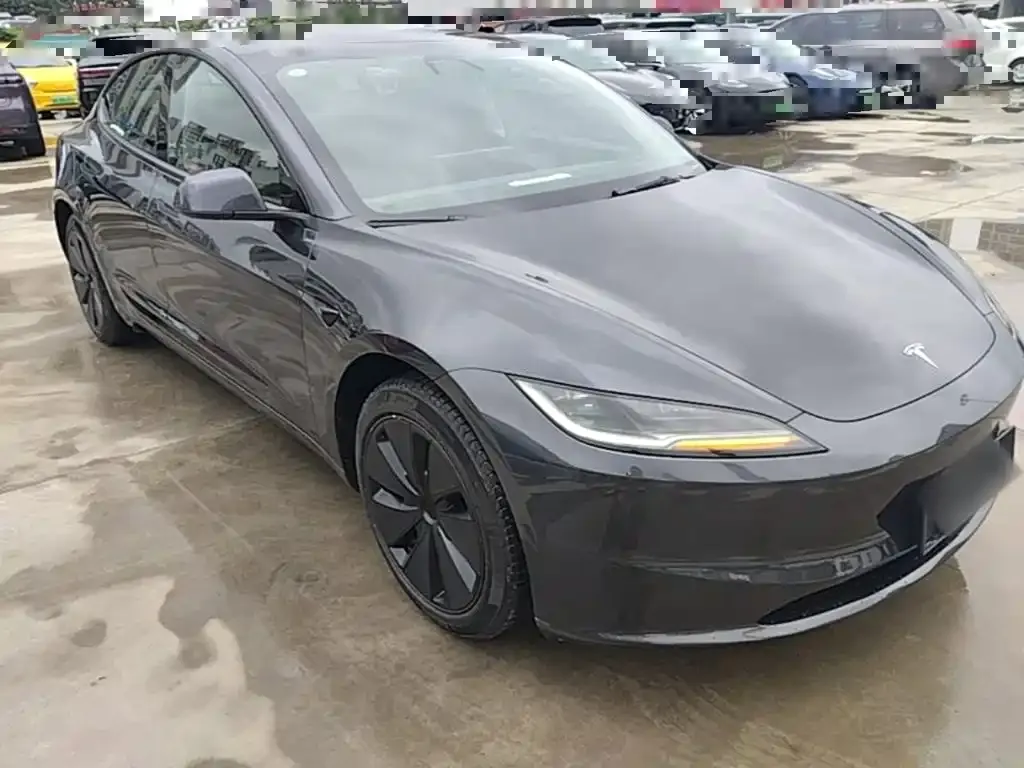 Tesla Model 3 — фото 5