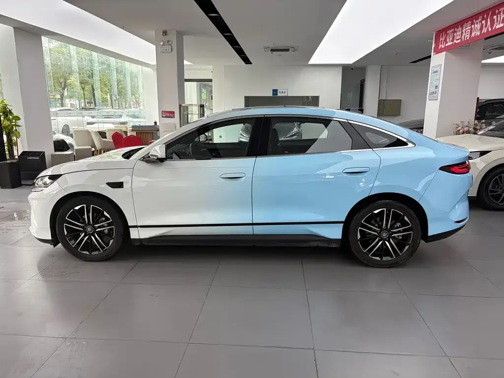 BYD Qin L — фото 2