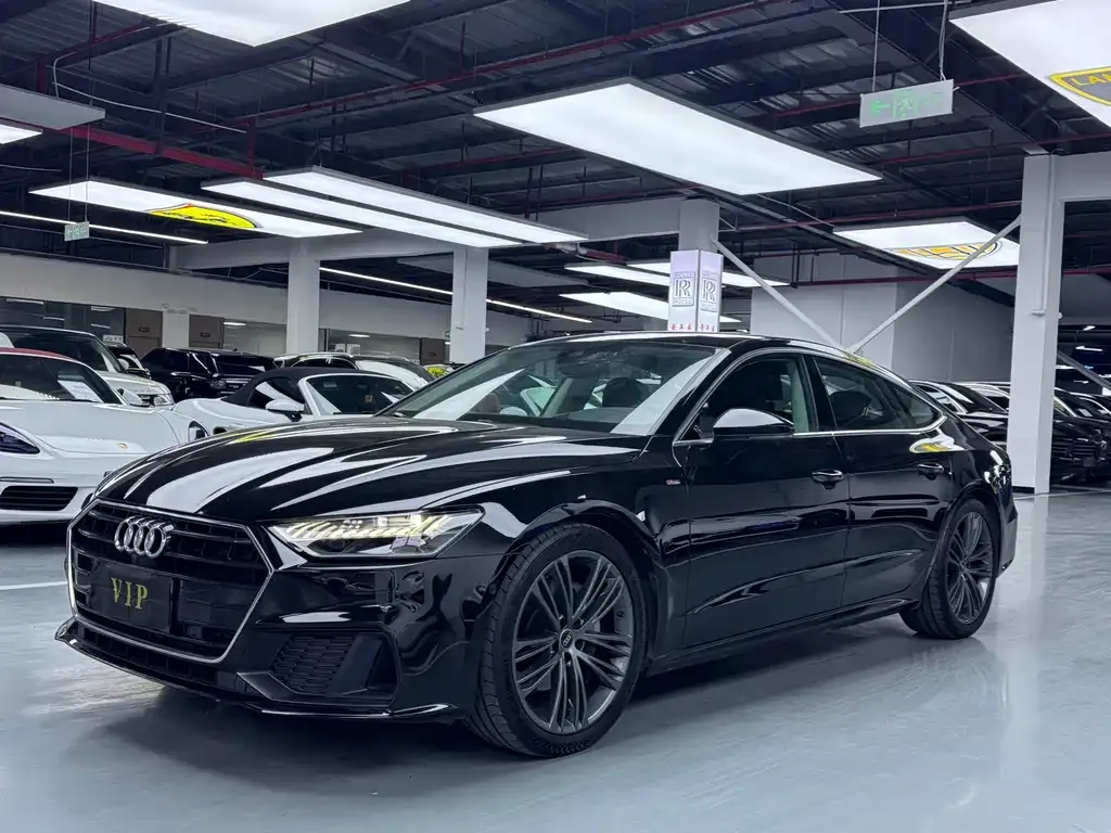 Audi A7 — фото 1