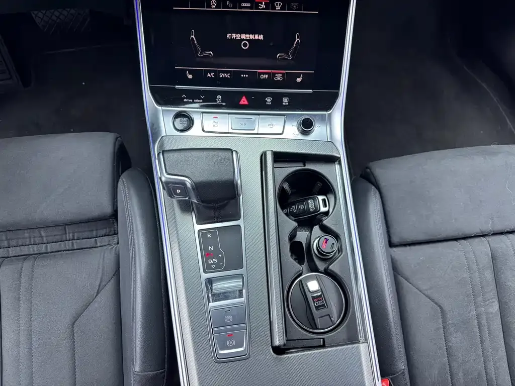 Audi A7 — фото 9