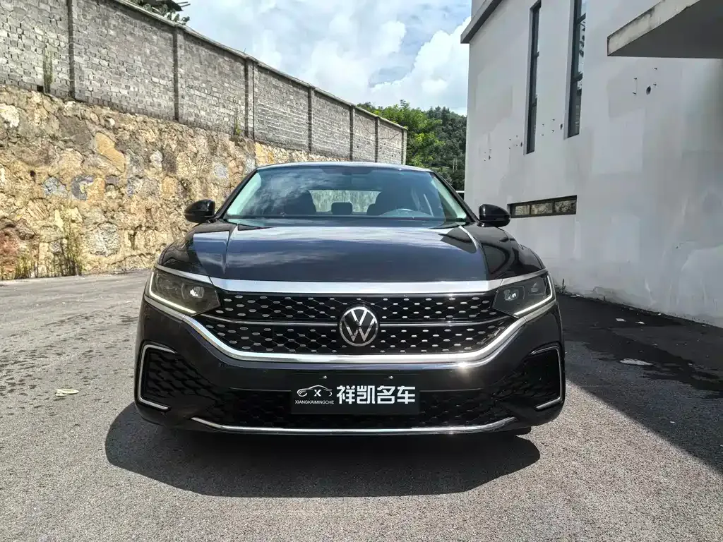 Volkswagen Passat — фото 6