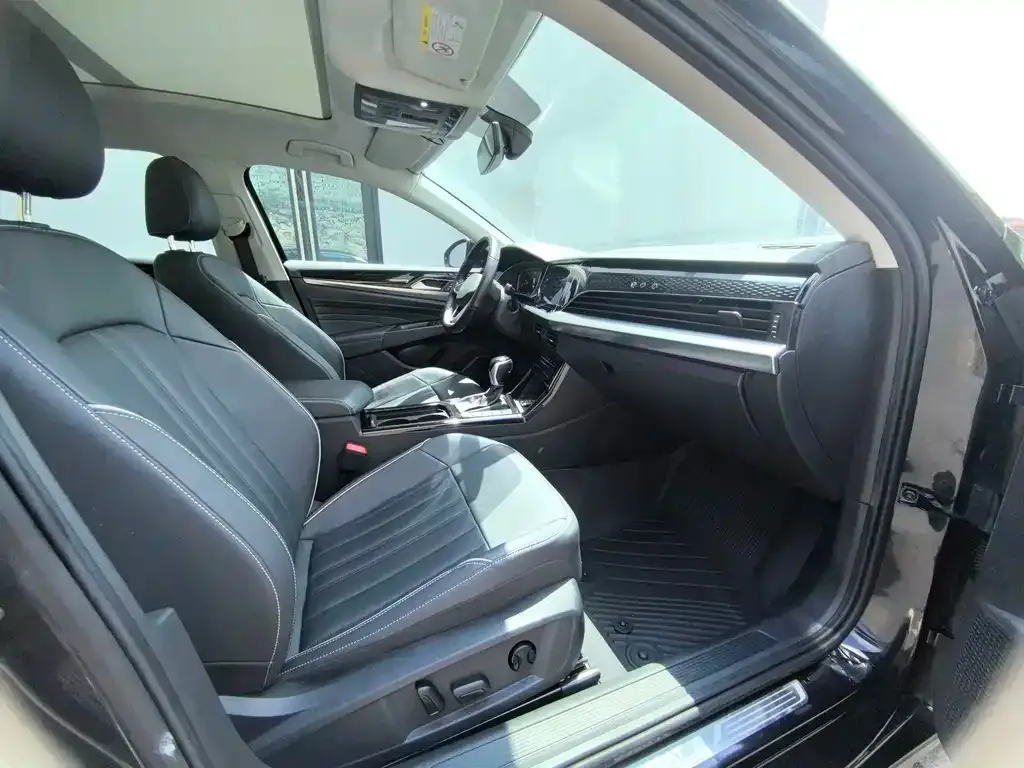 Volkswagen Passat — фото 5