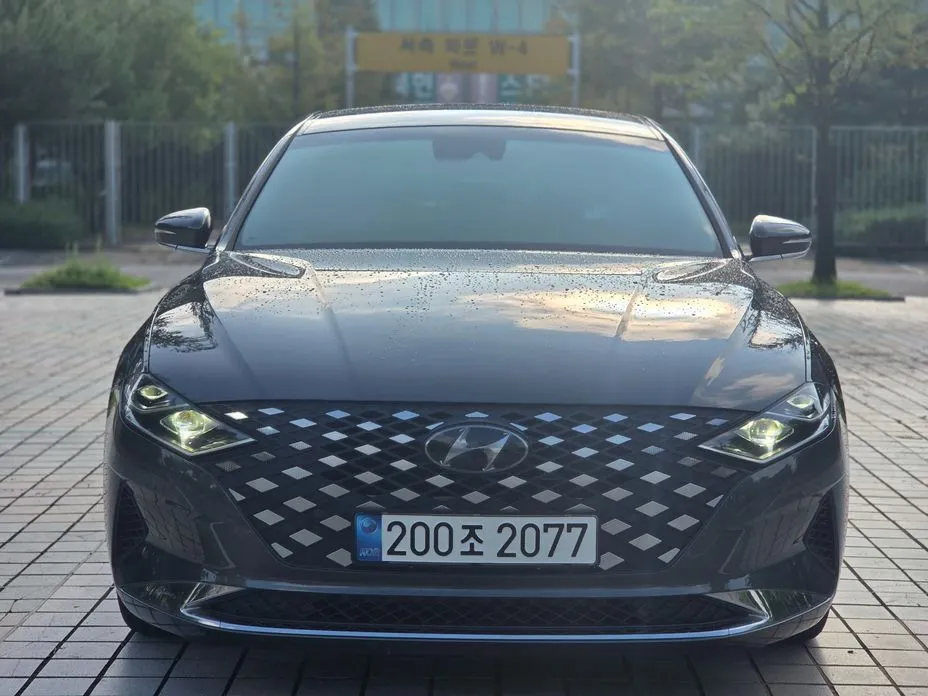 Hyundai Grandeur — фото 1