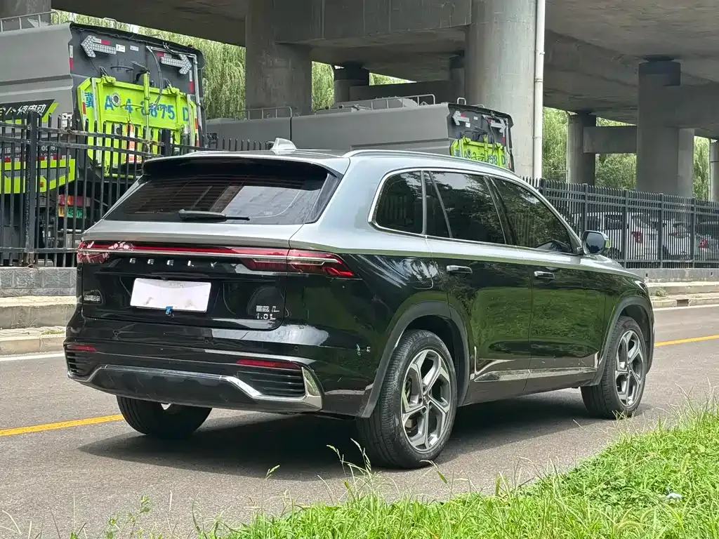 Geely Xingyue L — фото 3