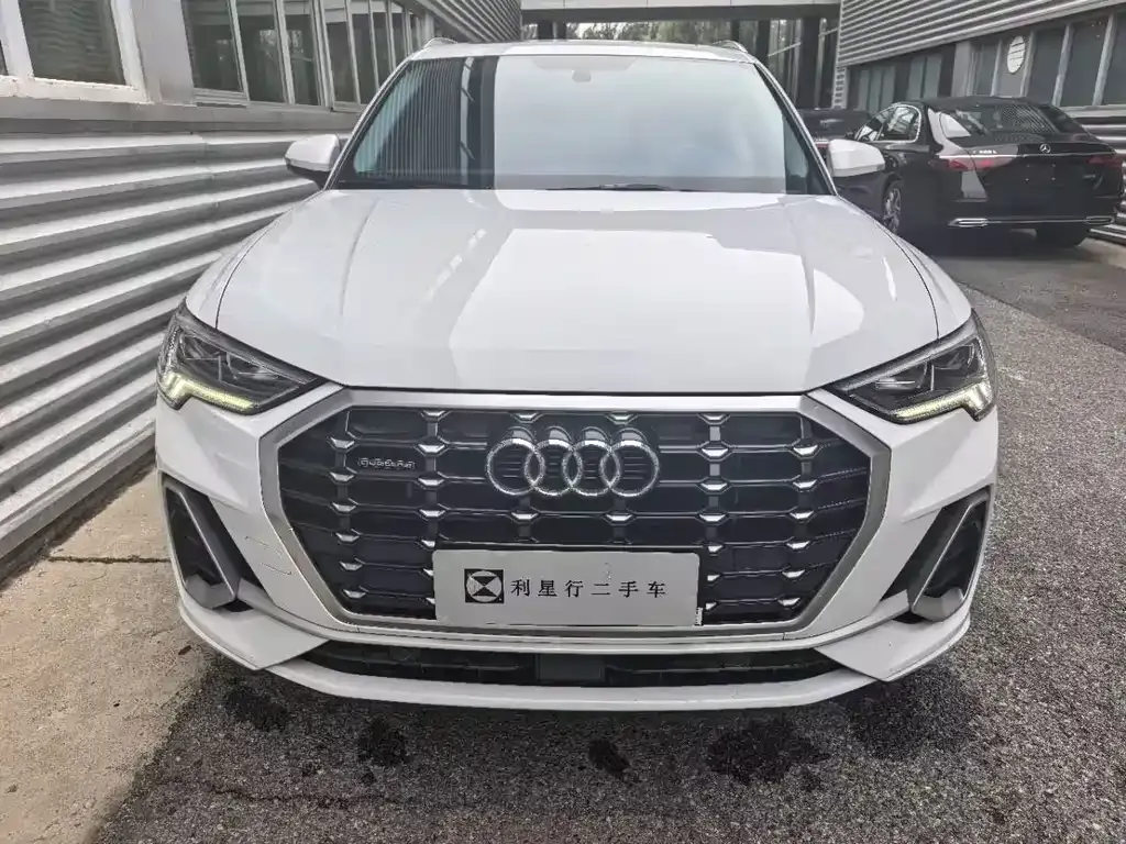 Audi Q3 — фото 4