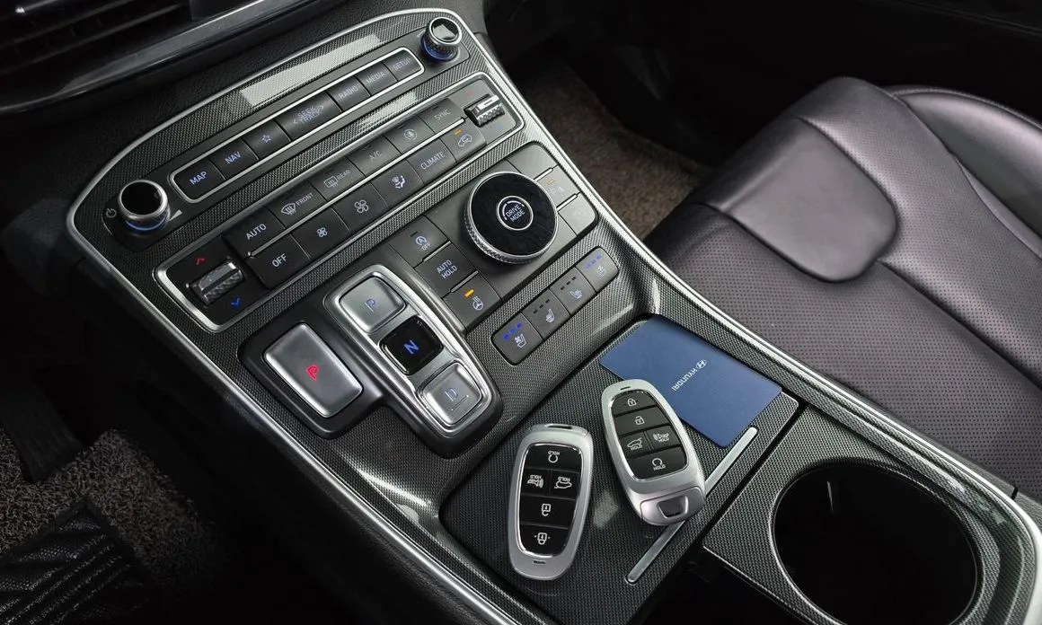 Hyundai Santafe — фото 7