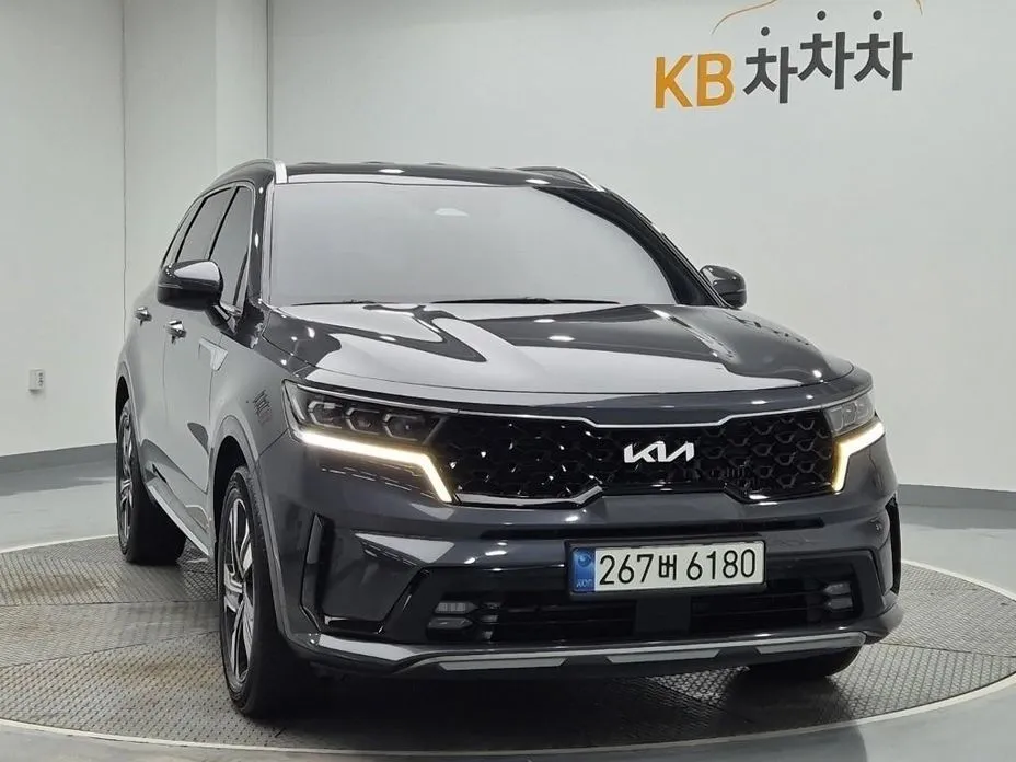 Kia Sorento — фото 8