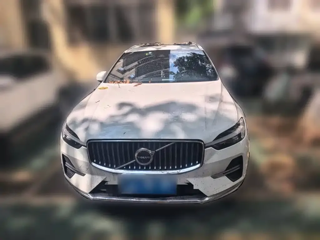 Volvo XC60 — фото 3