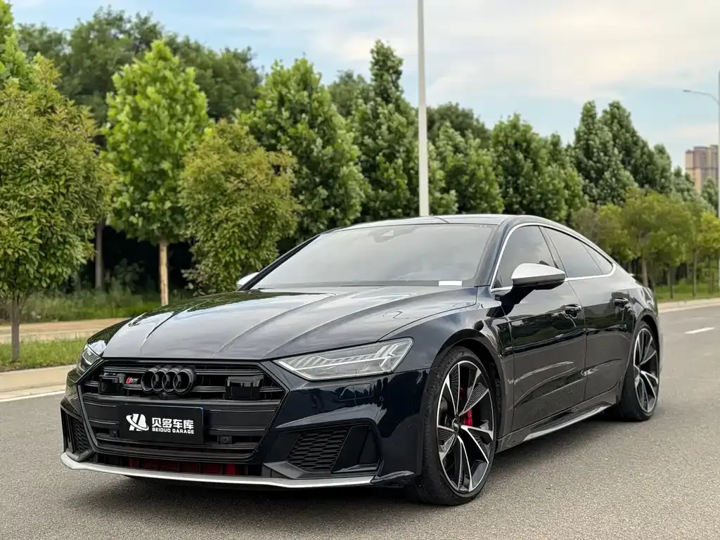 Audi S7 — фото 1