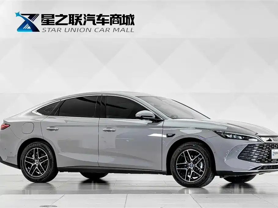 BYD Qin L — фото 10